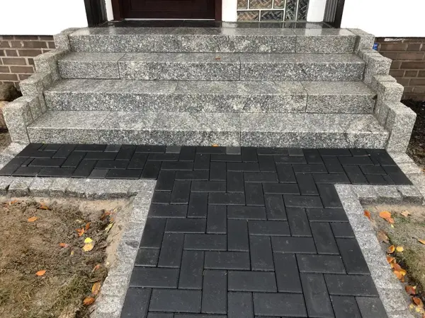 Detail Granitblockstufen