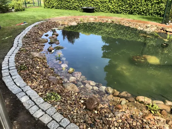 Gartenbeleuchtung am Teich