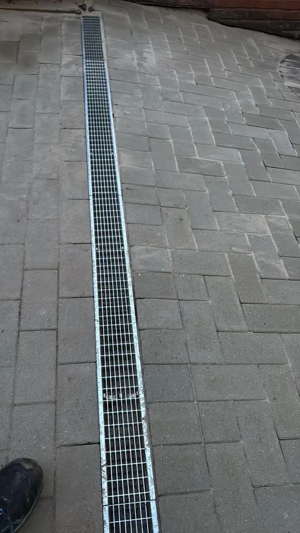 Einbau Entwässerungsrinne