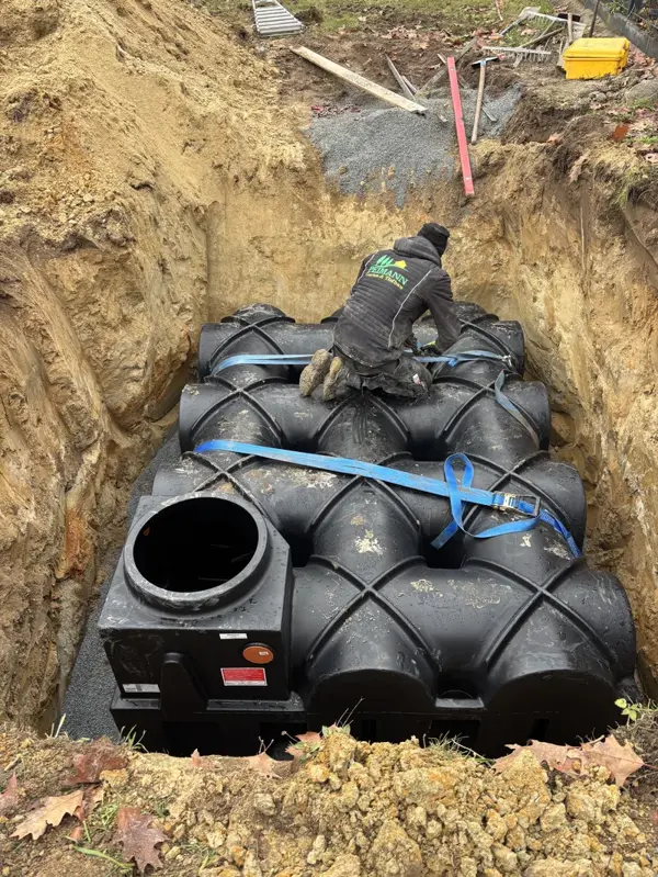 Einbau unterirdischer Speicher