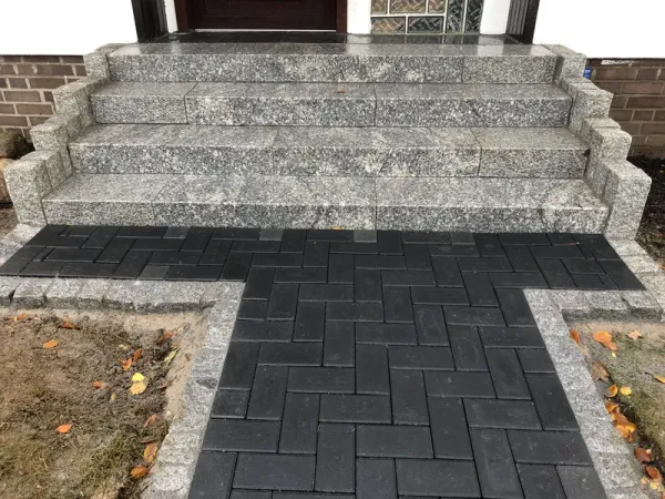 Detail Granitblockstufen